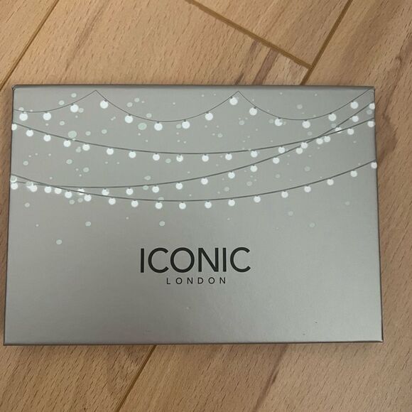 ICONIC LONDON Blaze Chaser Face Palette BNWT - Picture 5 of 7